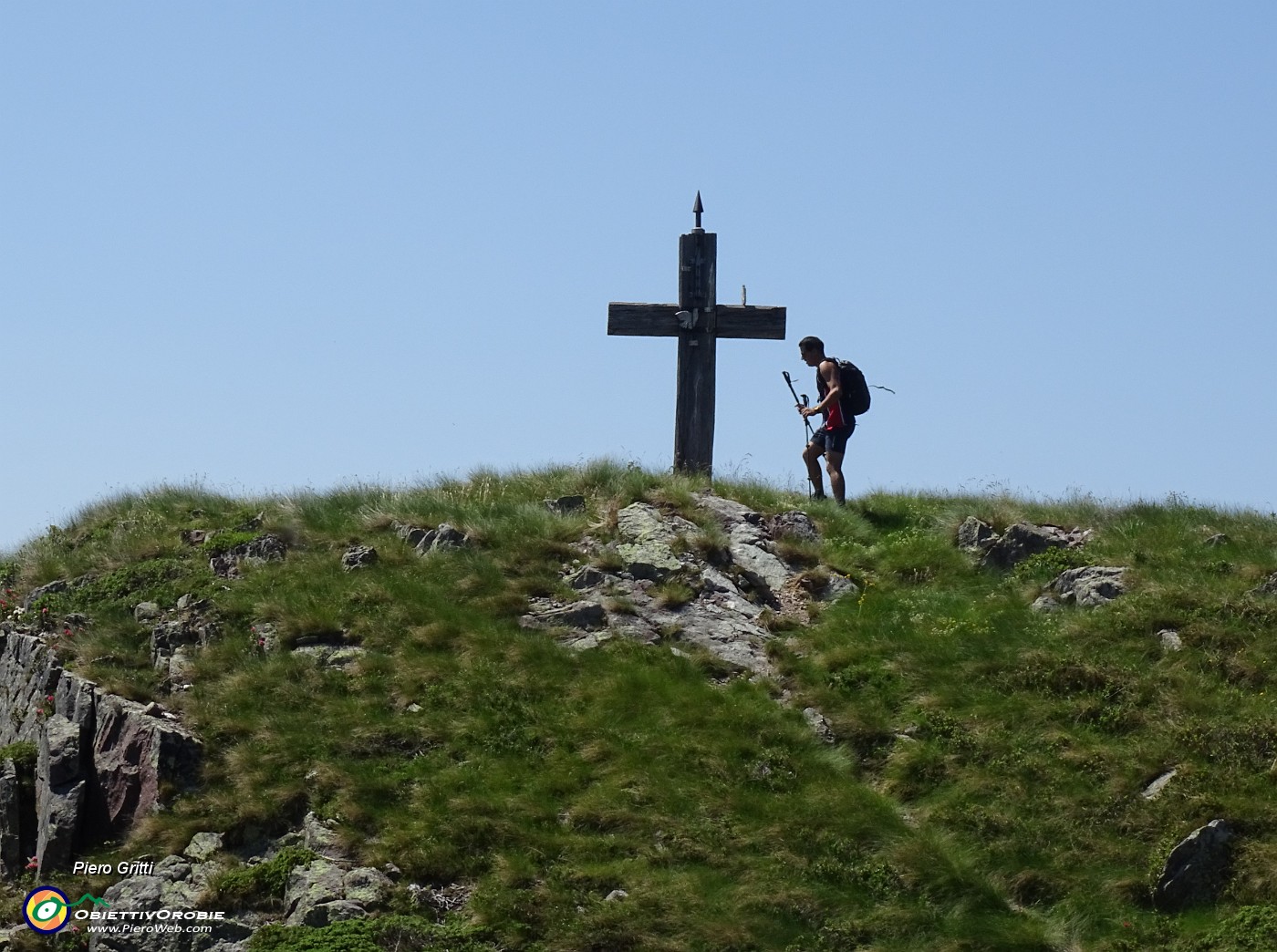 38 Alla croce del torrione del Mincucco  (1832 m).JPG